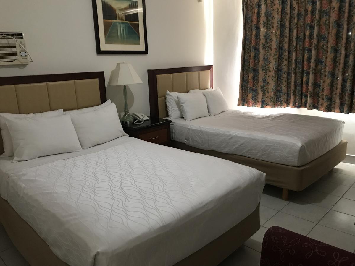 Hotel Guillen Jr Tijuana Kültér fotó
