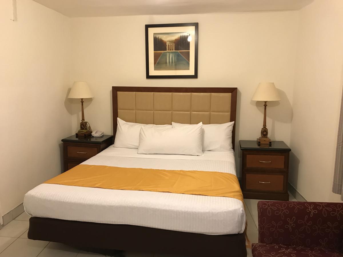 Hotel Guillen Jr Tijuana Kültér fotó