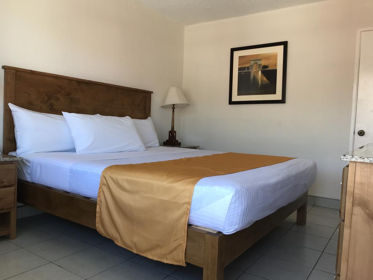 Hotel Guillen Jr Tijuana Kültér fotó
