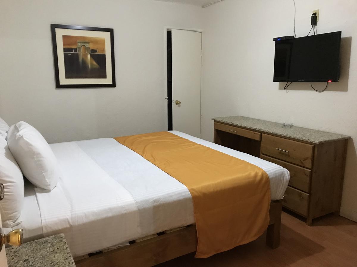 Hotel Guillen Jr Tijuana Kültér fotó