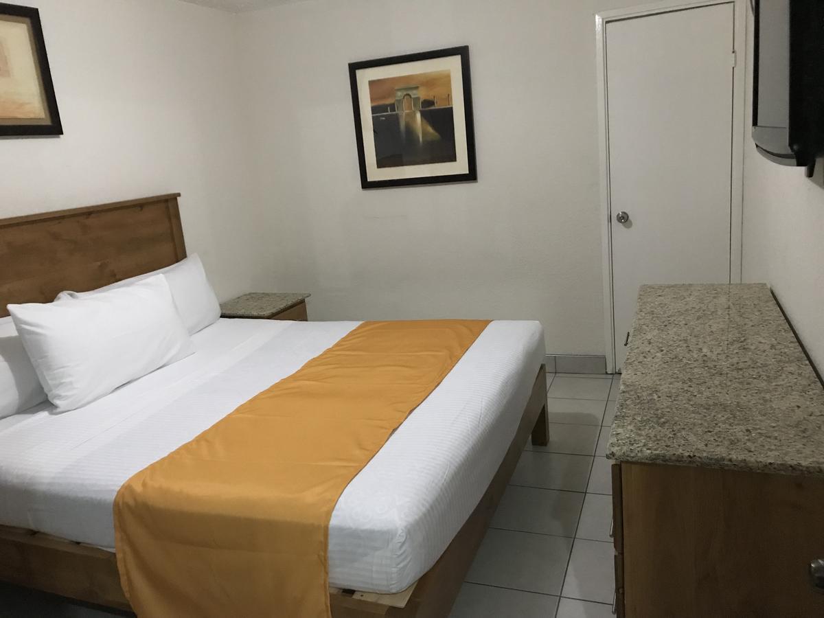 Hotel Guillen Jr Tijuana Kültér fotó